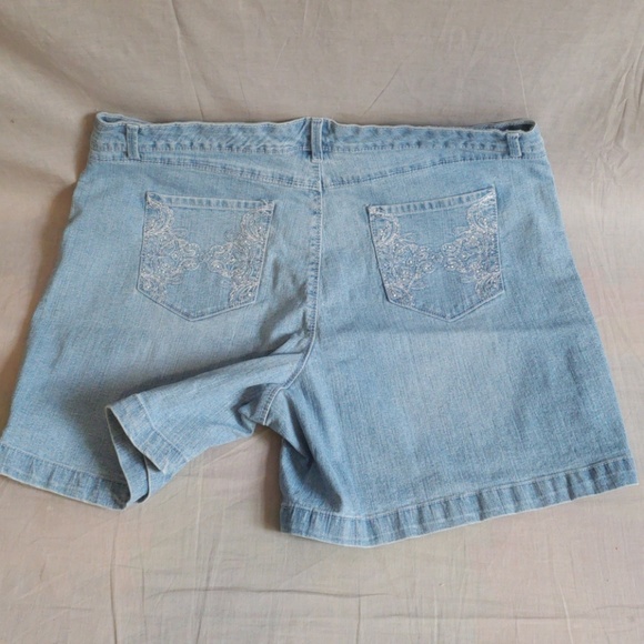 gloria vanderbilt jeans shorts